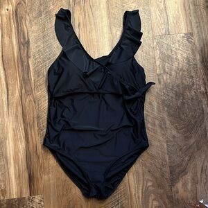 Kindred Bravely Nursing Swimsuit Petite M Maternity